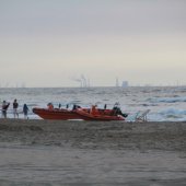 Reanimatie na verdrinking strand Katwijk